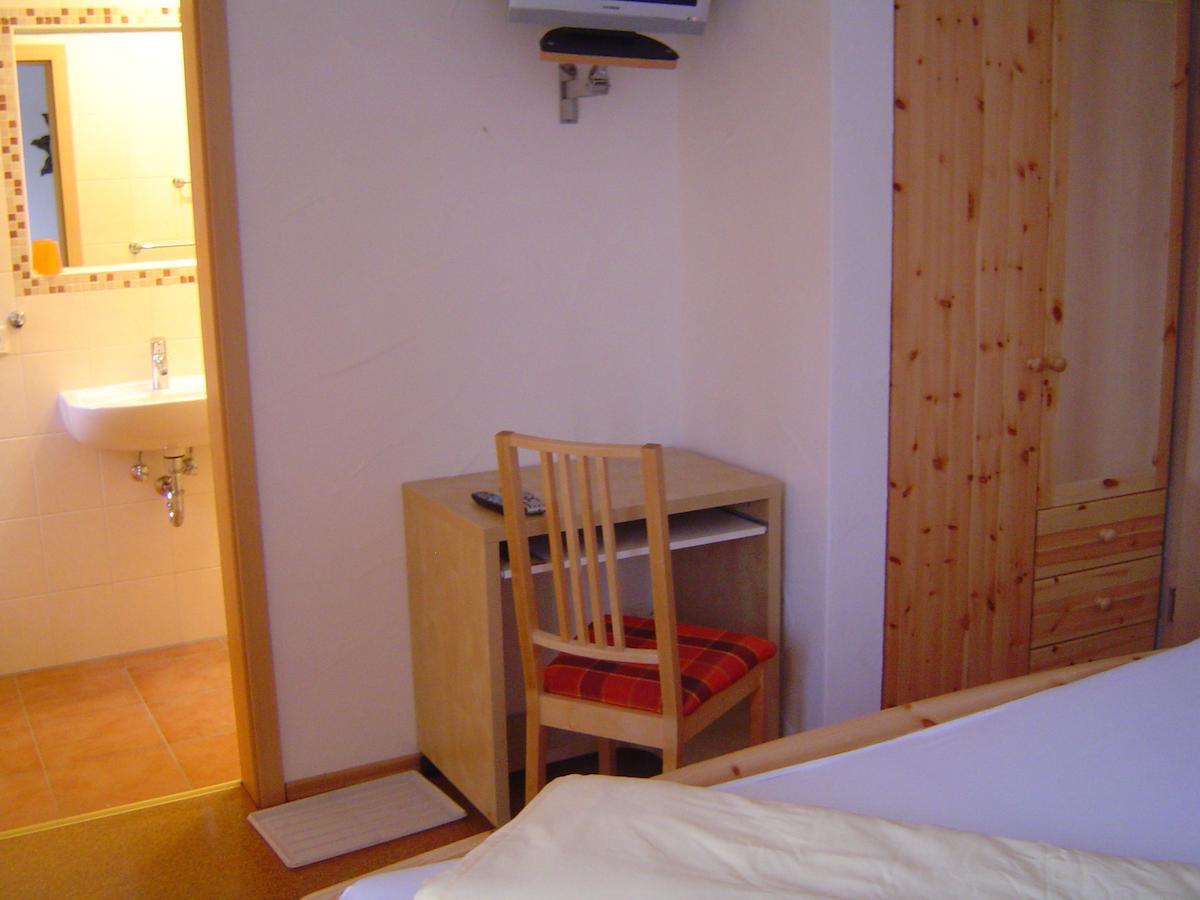 Oberndorf am Neckar Gasthof Hotel Traube חדר תמונה